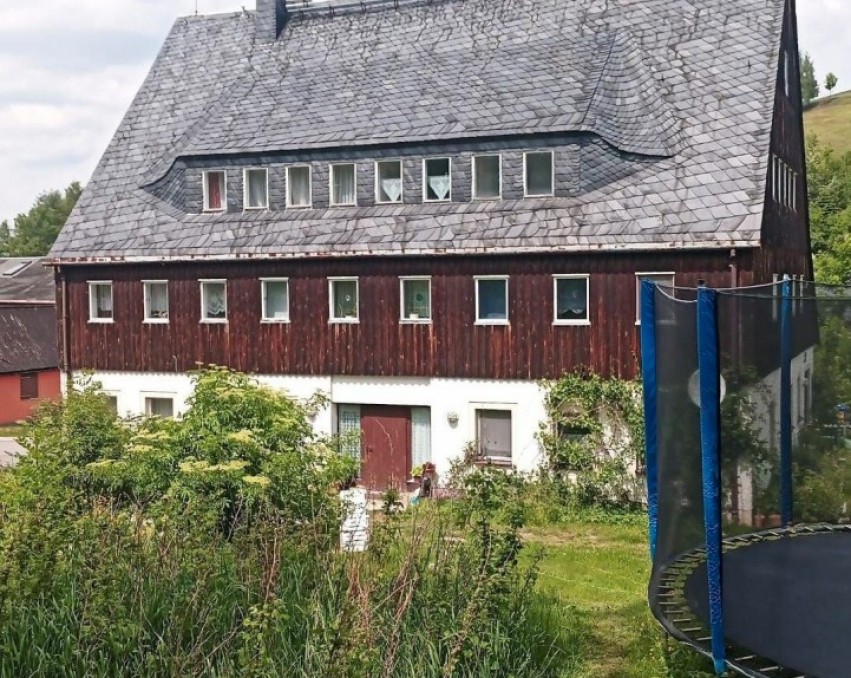 Dom wolno stojący w Erzgebirge/ Niemcy Saksonia